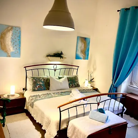 Retro With Pool Xewkija