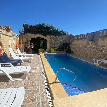 Retro With Pool Casa de Férias Xewkija