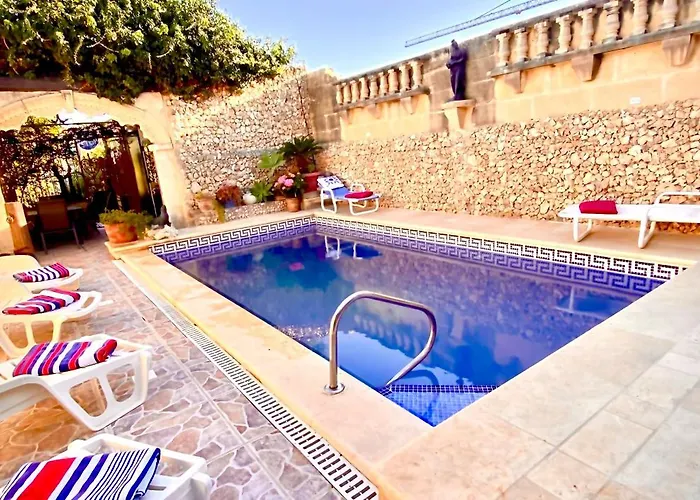 Σπίτι διακοπών Retro With Pool Xewkija